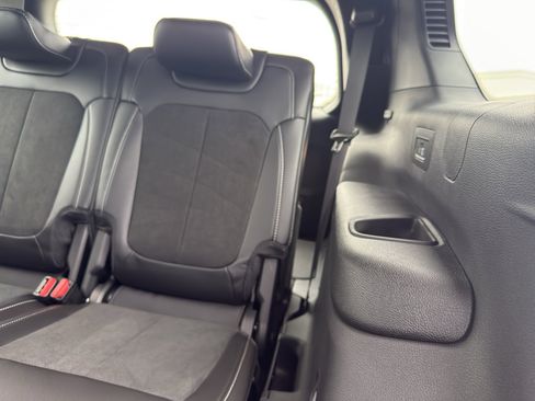 New 2026 Jeep Grand Cherokee L 4WD image 34