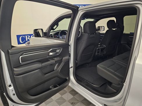 New 2026 RAM 1500 4x4 Crew Cab image 33