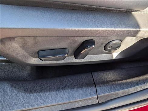 Used 2024 Mitsubishi Outlander SE image 27