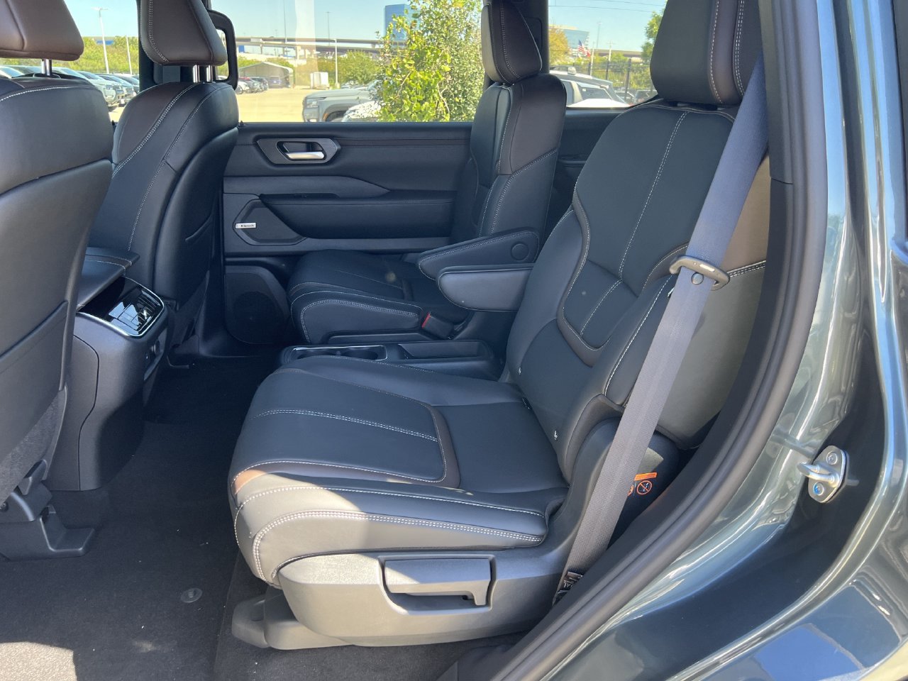New 2026 Nissan Armada SL AWD/4WD image 15