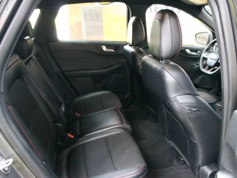 Used 2025 Ford Escape ST-Line AWD/4WD image 13