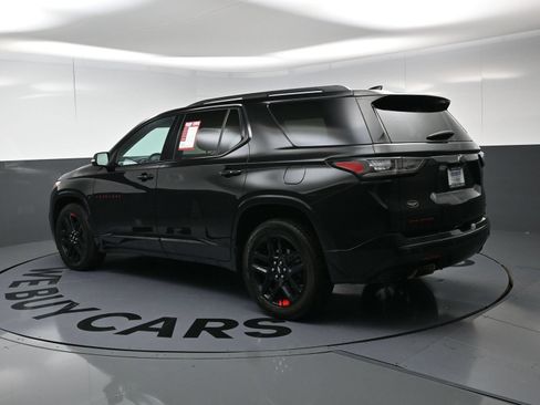 Used 2021 Chevrolet Traverse Premier w/ Redline Edition AWD/4WD image 7