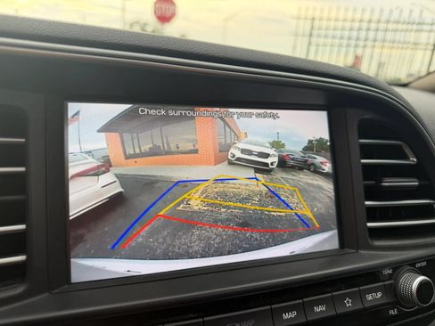Used 2020 Hyundai Elantra Sport w/ Premium Package 02 FWD image 19