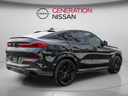 Used 2023 BMW X6 M50i w/ Executive Package image 7