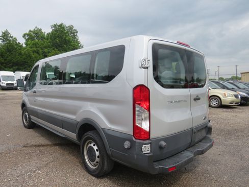 Used 2016 Ford Transit 350 XL image 8