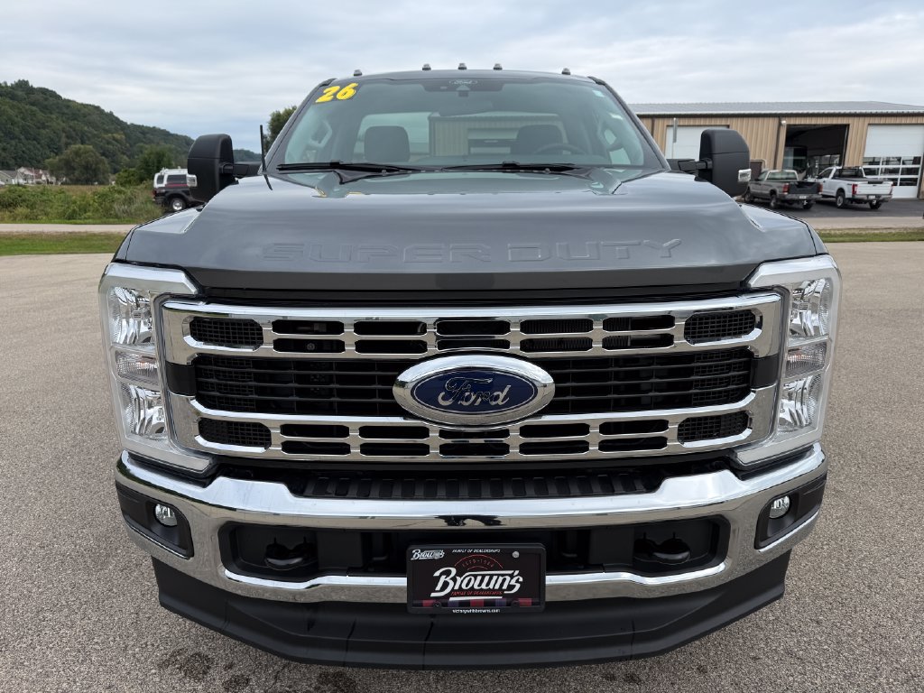 Used 2026 Ford F350 XLT AWD/4WD image 2