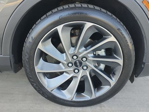 Used 2019 Lincoln Nautilus Reserve FWD image 8