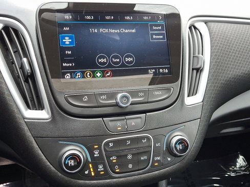 Used 2024 Chevrolet Malibu LT image 15