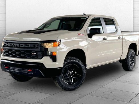 New 2026 Chevrolet Silverado 1500 Custom Trail Boss AWD/4WD image 2