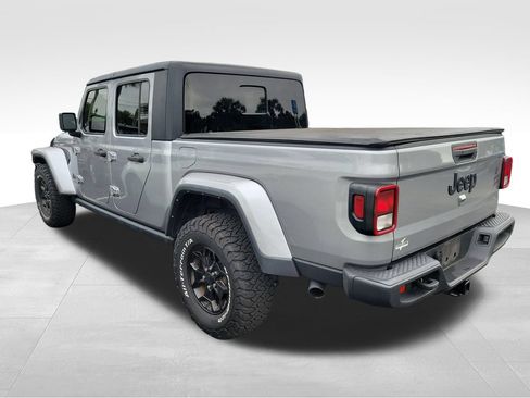 Used 2021 Jeep Gladiator Overland AWD/4WD image 16