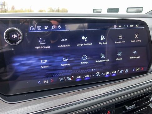 New 2026 Chevrolet Suburban Premier image 28