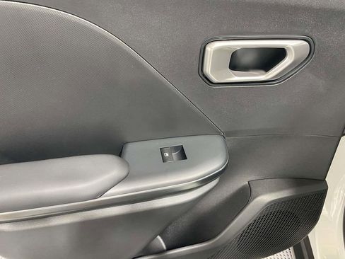 New 2026 Kia K4 LX image 13