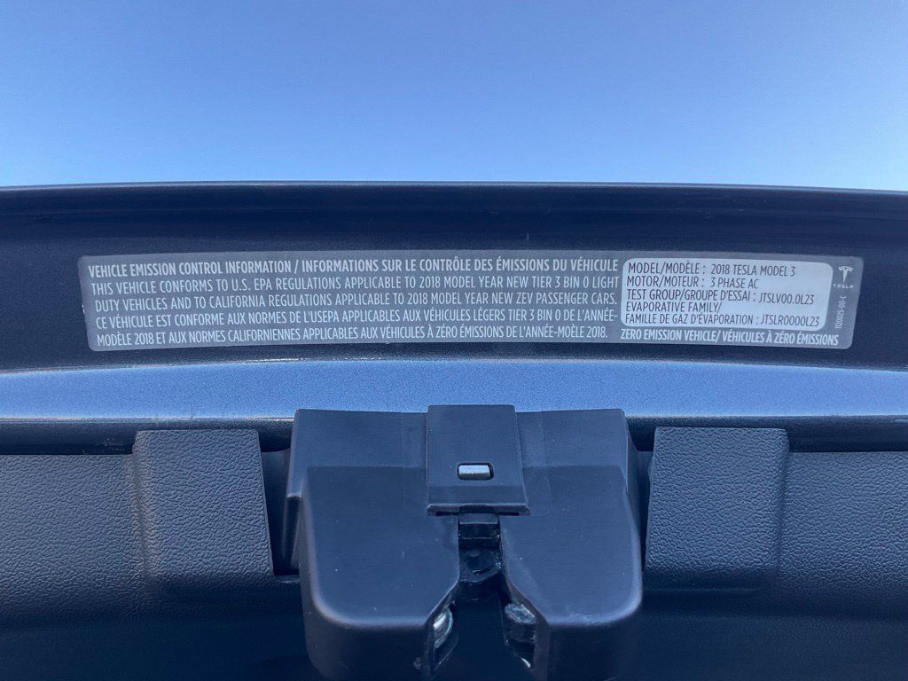 Used 2018 Tesla Model 3 Performance AWD/4WD image 11