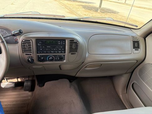 Used 2001 Ford F150 Lariat AWD/4WD image 51