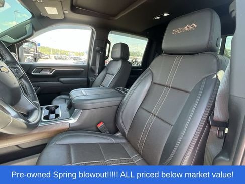 Used 2025 Chevrolet Silverado 3500 High Country w/ High Country Premium Package AWD/4WD image 16