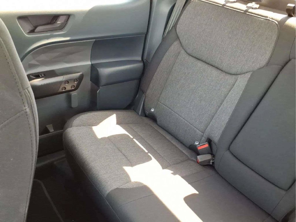 Used 2024 Ford Maverick XLT w/ XLT Luxury Package FWD image 18