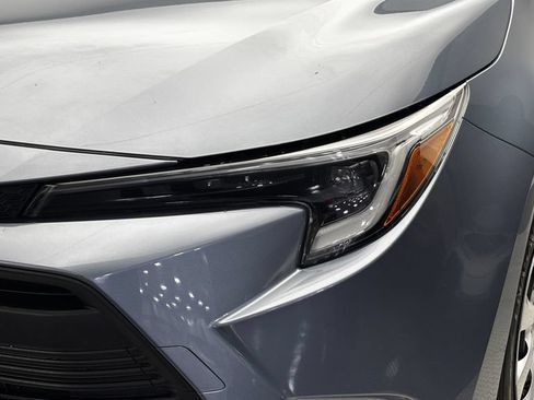 Used 2024 Toyota Corolla LE AWD/4WD image 3