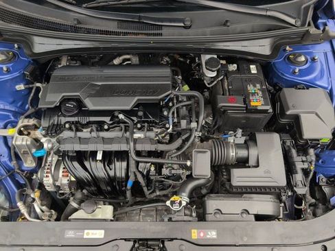 Used 2025 Hyundai Elantra SEL FWD image 34