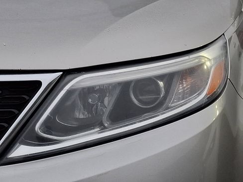 Used 2014 Kia Sorento LX image 7