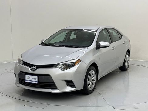 Used 2015 Toyota Corolla LE image 1