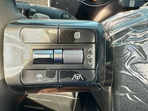 Used 2026 Hyundai Santa Fe SEL AWD/4WD image 11