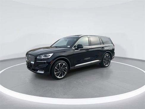 Used 2021 Lincoln Aviator Reserve w/ Equipment Group 202A image 3