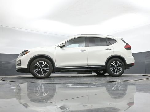 Used 2017 Nissan Rogue SL w/ SL Premium Package image 47