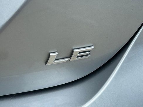 Used 2023 Toyota Camry LE image 12