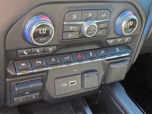 Used 2021 GMC Sierra 1500 AT4 w/ AT4 Premium Package image 22