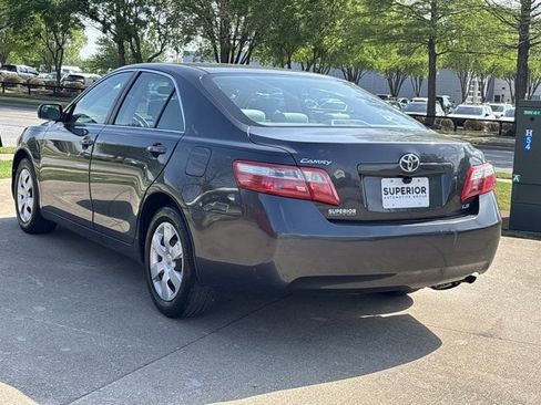 Used 2009 Toyota Camry LE FWD image 8