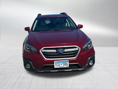 Used 2019 Subaru Outback 2.5i Limited AWD/4WD image 2