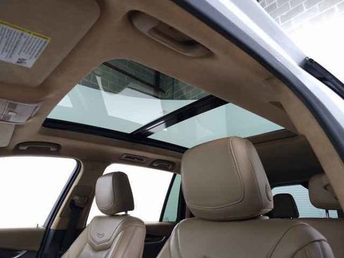 Used 2021 Cadillac XT6 Sport w/ Platinum Package image 18