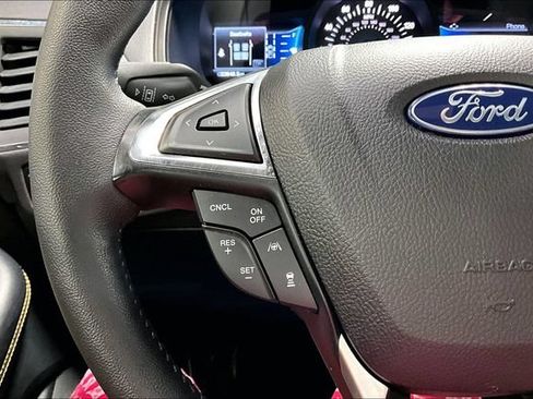 Used 2023 Ford Edge Titanium w/ Equipment Group 301A AWD/4WD image 13