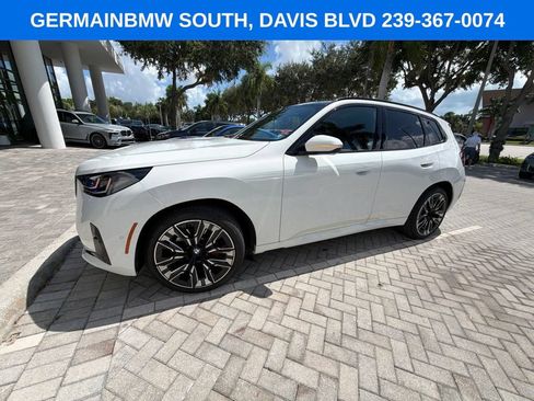 Used 2025 BMW X3 xDrive30i w/ Premium Package AWD/4WD image 3