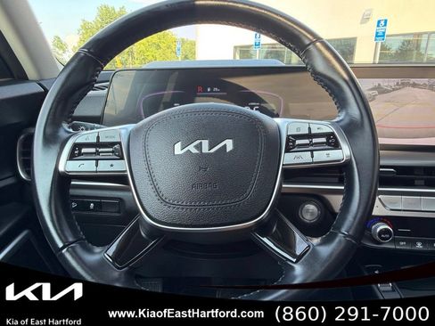 Certified 2024 Kia Telluride S w/ S Sunroof Package AWD/4WD image 33