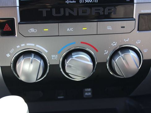 Used 2016 Toyota Tundra SR5 w/ SR5 Upgrade Package RWD image 18