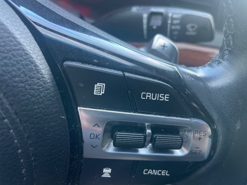 Used 2017 Kia Cadenza Technology FWD image 22