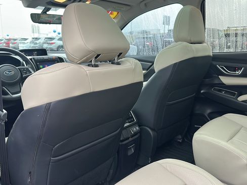 Used 2022 Subaru Ascent Limited w/ Technology Package image 18