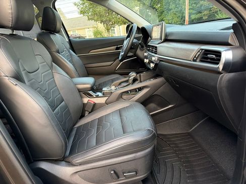 Certified 2021 Kia Telluride SX w/ SX Prestige Package AWD/4WD image 31