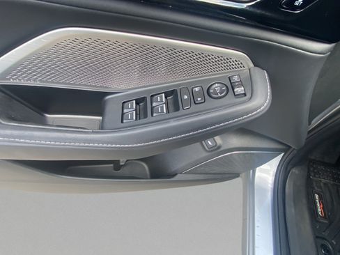 Used 2023 Acura MDX SH-AWD w/ Technology Package image 11