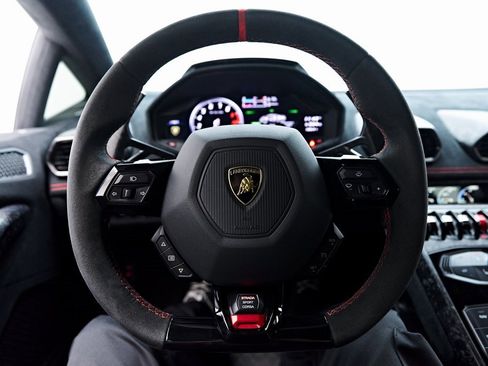 Used 2018 Lamborghini Huracan Performante image 70