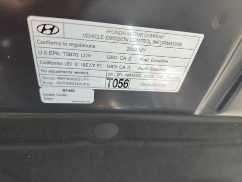 Used 2024 Genesis GV70 2.5T w/ Sport Prestige Package image 6