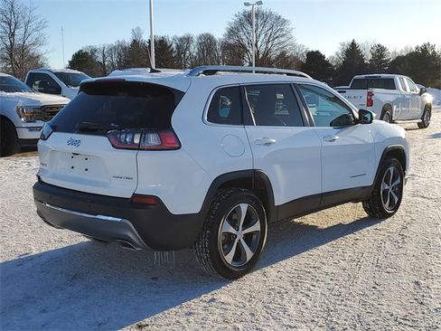 Used 2021 Jeep Cherokee Limited image 3