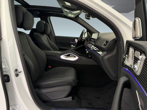 New 2026 Mercedes-Benz Maybach GLS 600 4MATIC image 23