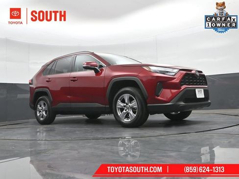 Used 2025 Toyota RAV4 XLE AWD/4WD image 37