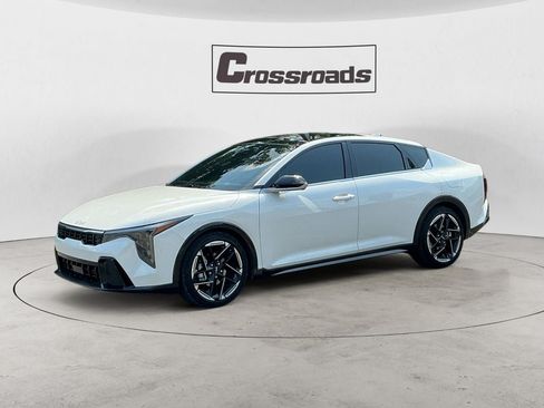 Used 2025 Kia K4 GT-Line w/ GT-Line Sunroof Package FWD image 1