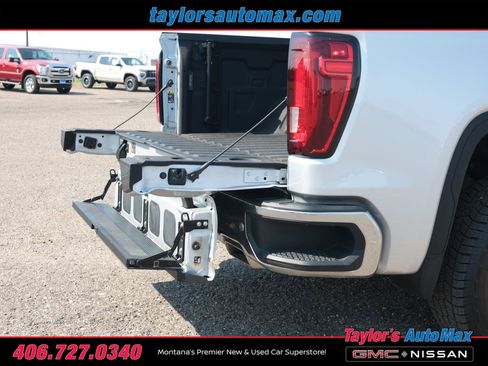 Used 2021 GMC Sierra 1500 SLT w/ SLT Premium Plus Package AWD/4WD image 38