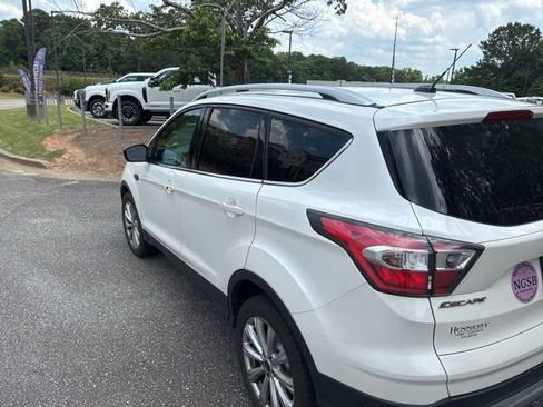 Used 2017 Ford Escape Titanium AWD/4WD image 2