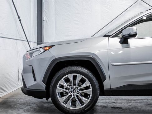Used 2019 Toyota RAV4 XLE Premium w/ All Weather Liner Package image 9