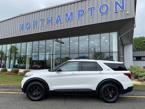Used 2023 Ford Explorer Timberline w/ Timberline Technology Package AWD/4WD image 4